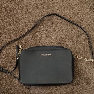 Michael Kors Jet Set Saffiano Leather Crossbody Bag